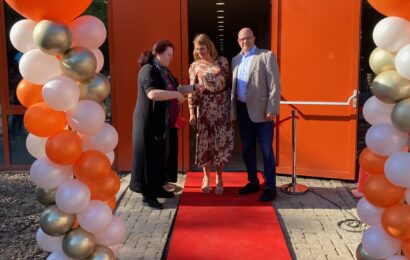 Feestelijke opening nieuwe schoolgebouw! Feestelijke opening nieuwe schoolgebouw!