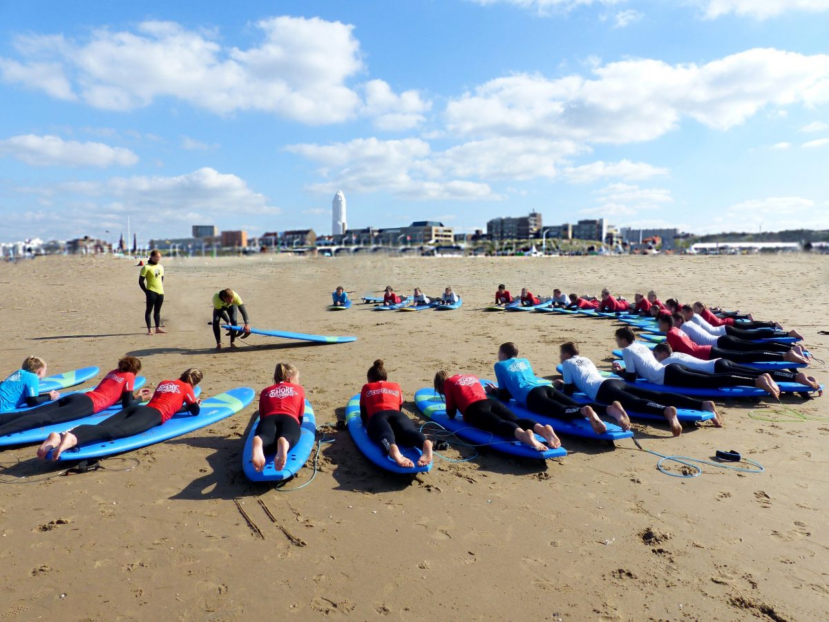 Surfen met de 3e en 4e jaars! 3