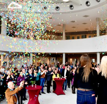 Het nieuwe gebouw van Ashram Nieuwkoop officieel geopend Het nieuwe gebouw van Ashram Nieuwkoop officieel geopend