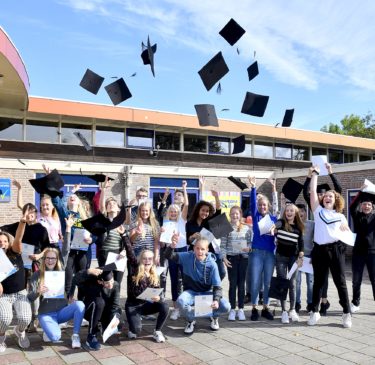Anglia diploma's uitgereikt Anglia diploma's uitgereikt